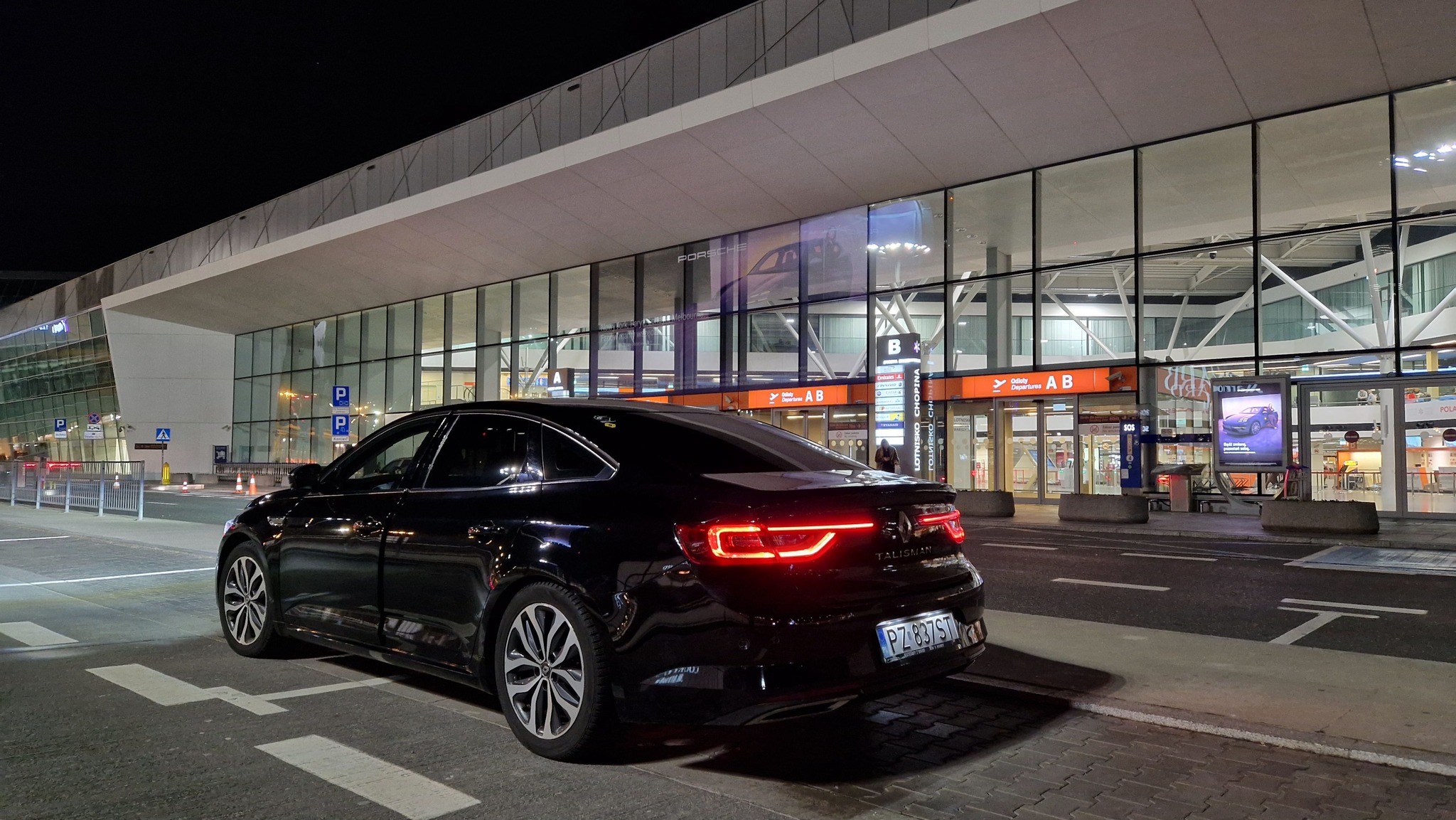 Transfer lotniskowy Poznań – Lotnisko Chopina Warszawa